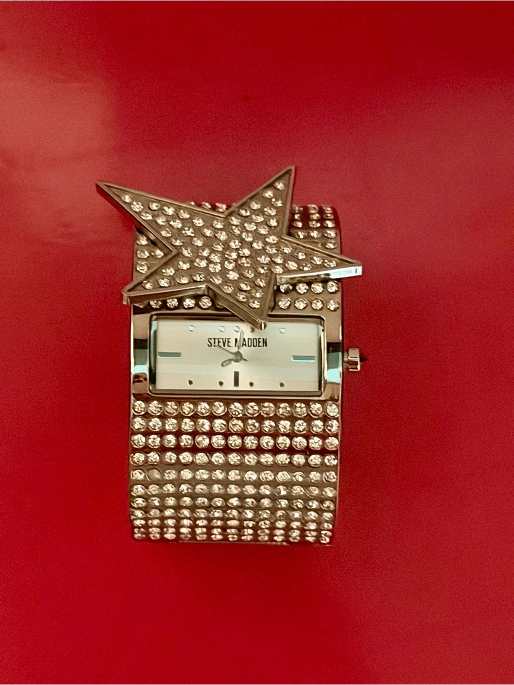 Steve Madden Crystal Star Cuff Bracelet Watch SMW00011-01